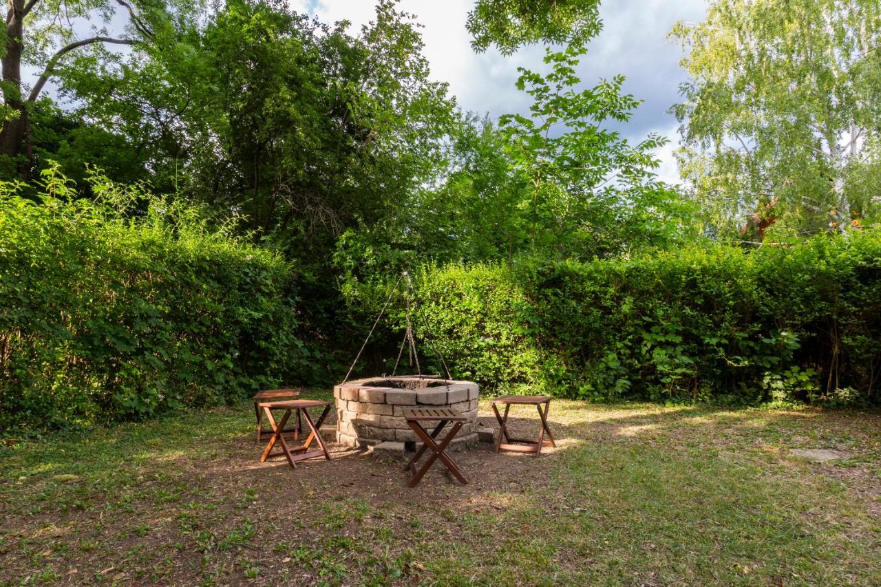 Cottage By The Lake Balatonudvari Exterior foto